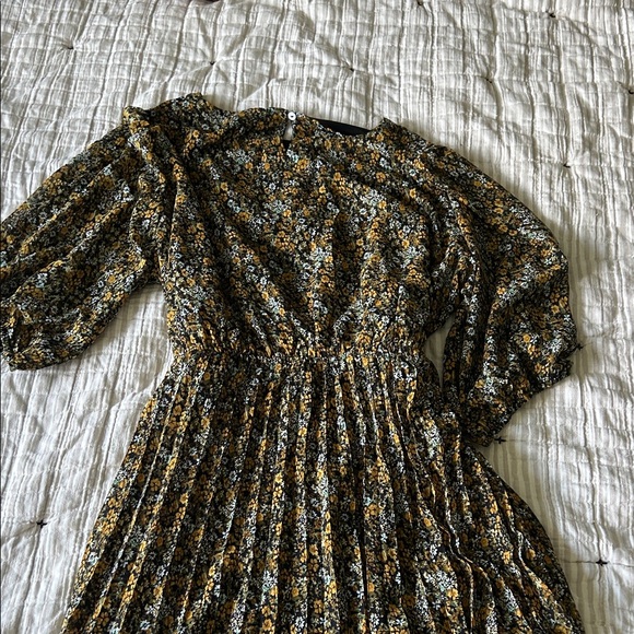 Baltic Born Black and Gold Floral Dress - Picture 3 of 5
